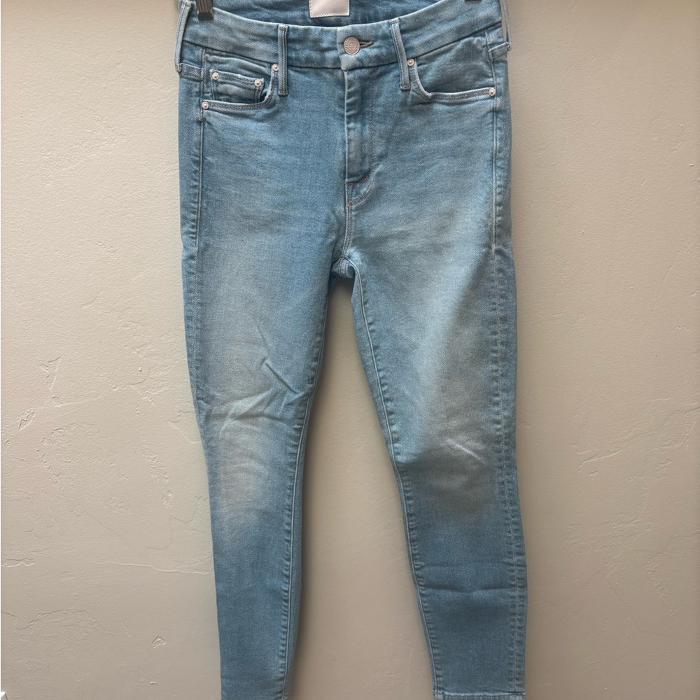 MOTHER The Looker Fresh Catch Light Blue Jeans